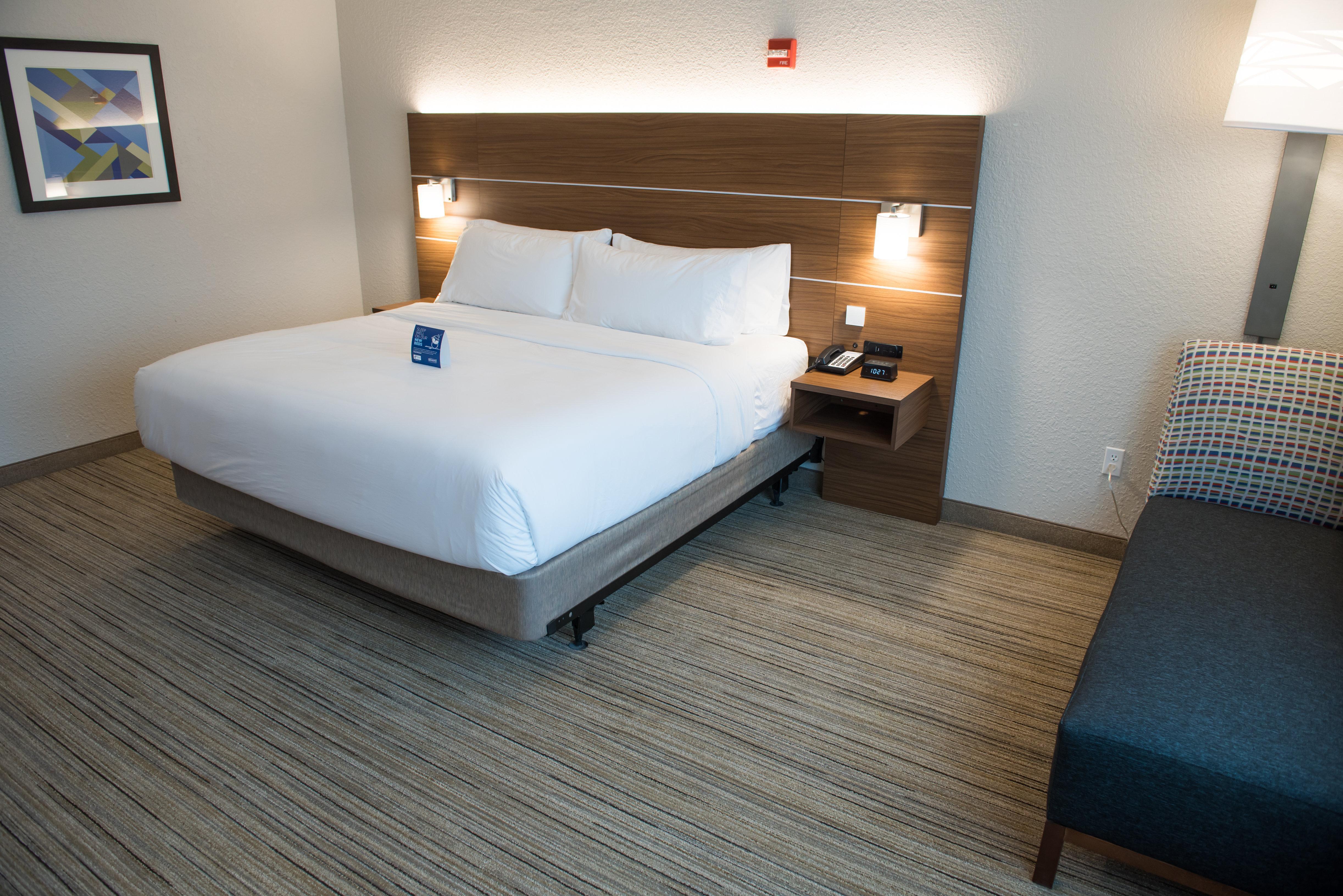 Holiday Inn Express & Suites - Dayton Southwest By Ihg Eksteriør bilde