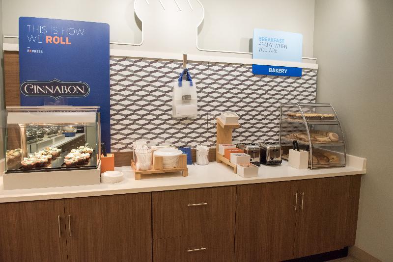 Holiday Inn Express & Suites - Dayton Southwest By Ihg Eksteriør bilde